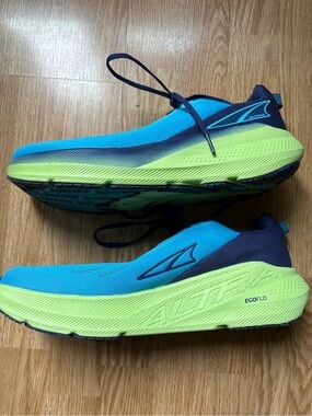 Altra FWD VIA men shoes size 12 green